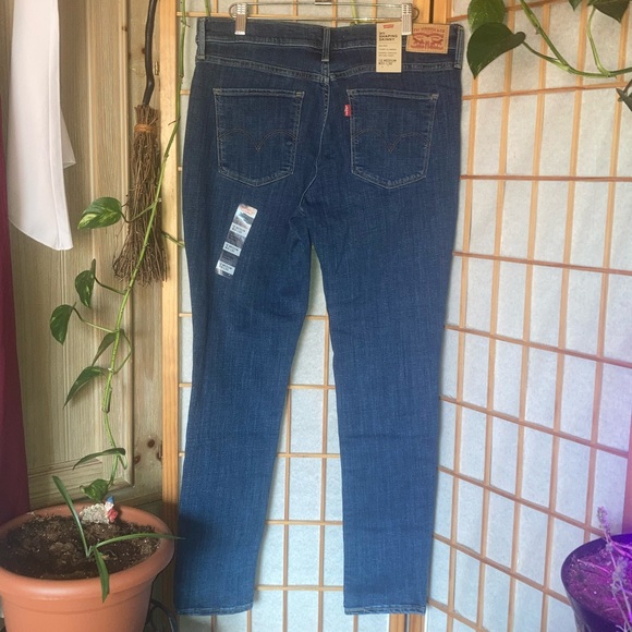 NWT Levi’s Sculpt Hypersoft 311 Shaping Skinny Blue Jeans Denim sz 12 W31 L30 - Picture 3 of 10